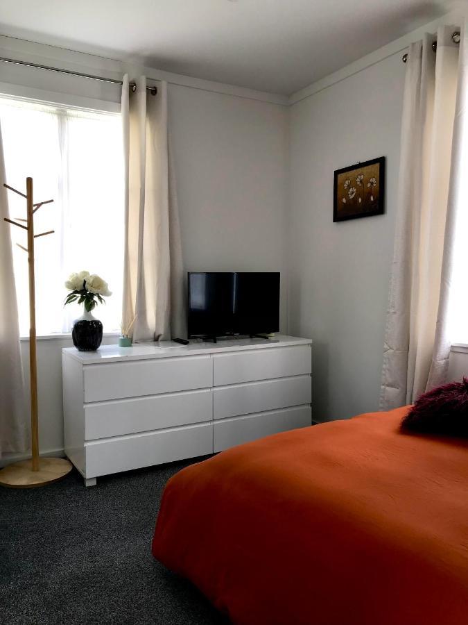 Bright & Comfy Stay In Newly Renovated Home With Parking Auckland Eksteriør bilde